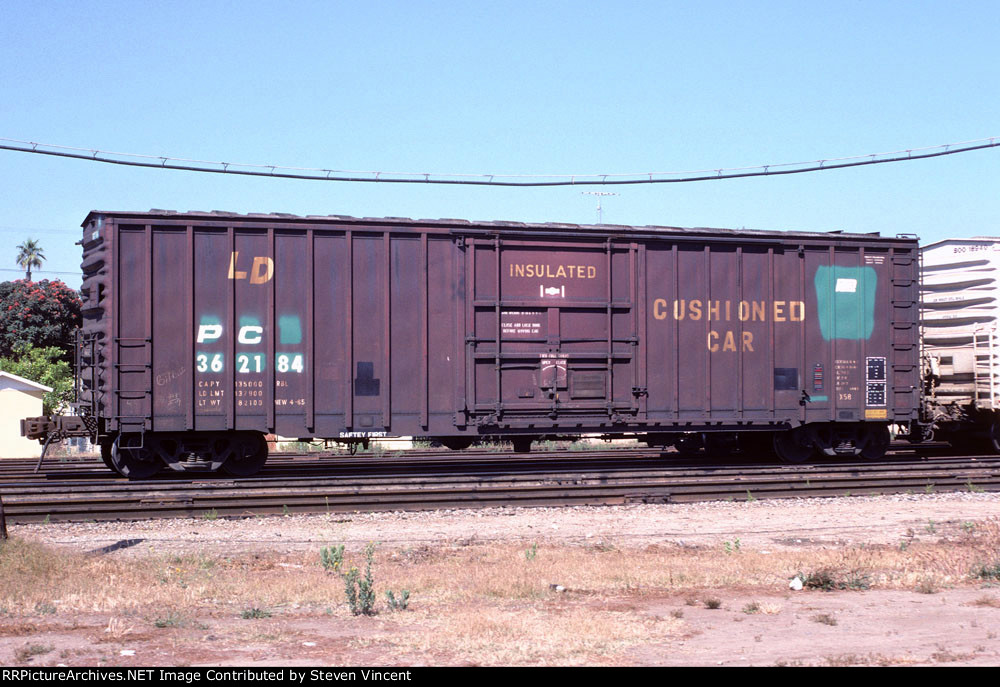 Penn Central X58 RBL #362184. Ex PRR in Conrail era.